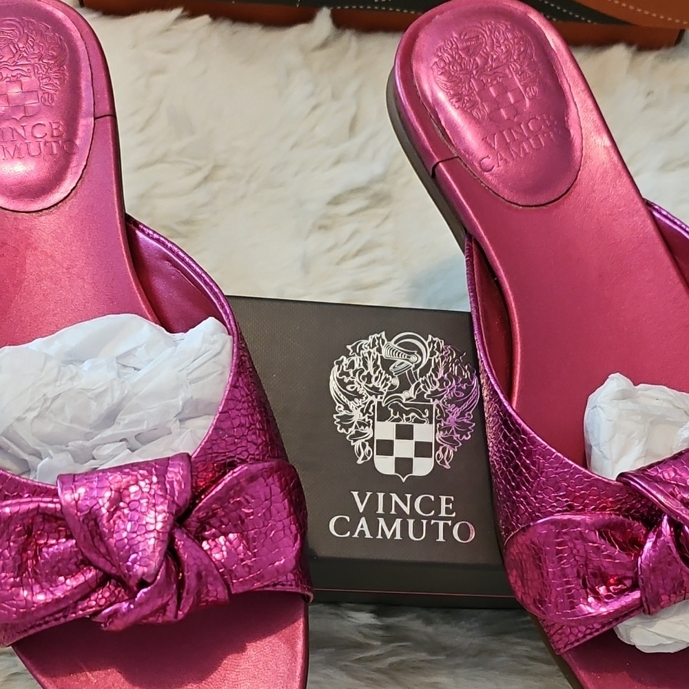 Vince Camuto Metallic Pink Bow Sandals
